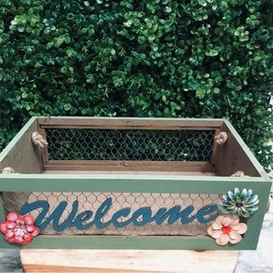 Pioneer women WELCOME decorative box